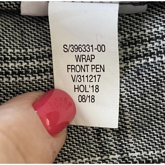 NWT Banana Republic Womens Gray Plaid Bi-Stretch Crossover Pencil Skirt Size 0 - Picture 6 of 6